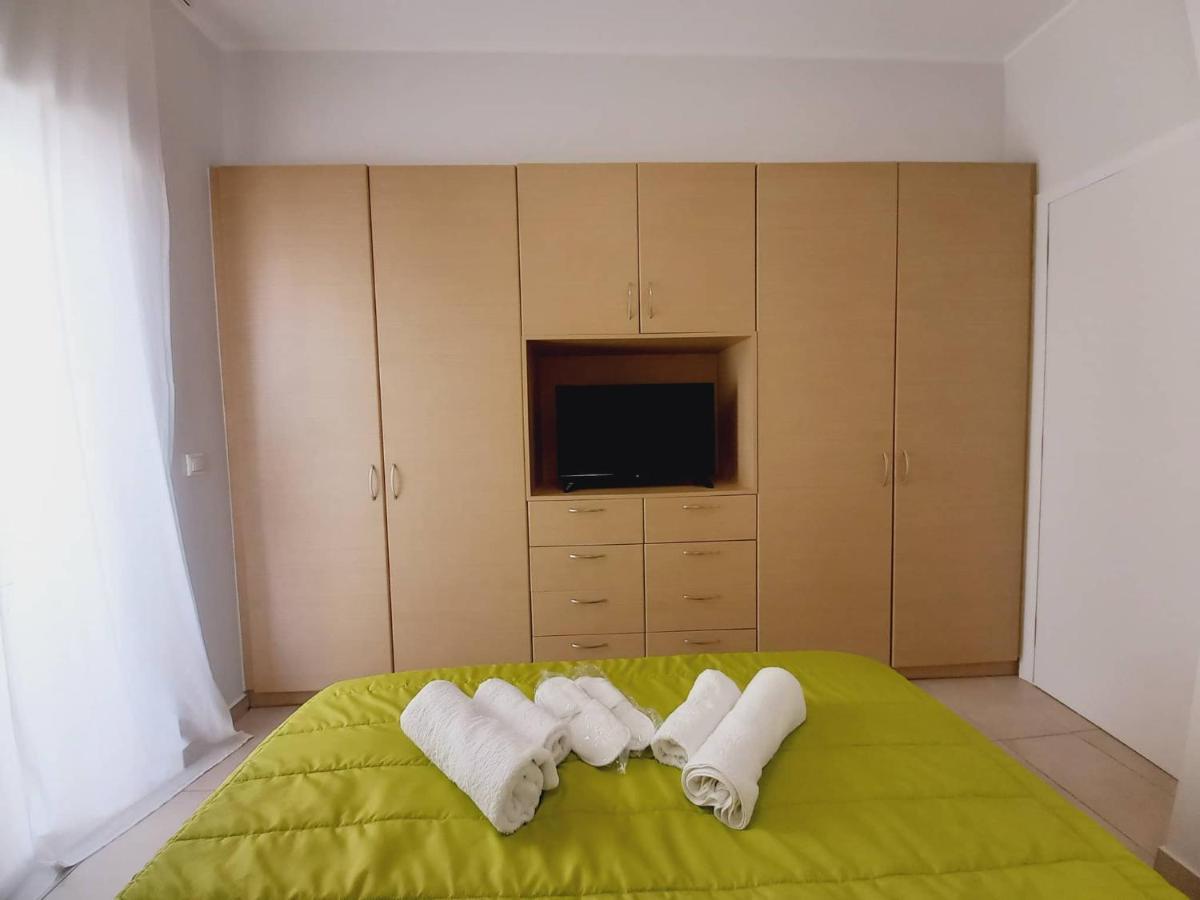Appartamento Popart -Spacious 3Rdfl 1Bdr W/Balcony/View Atene Esterno foto